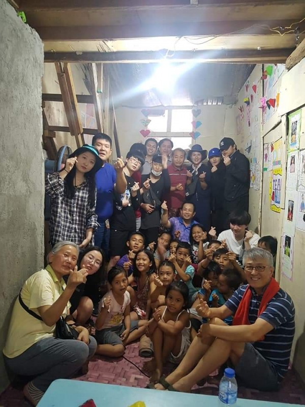 2019년 비전선교회 '청소년 희망나눔 단기선교'에 참여한 목회자와 청소년들