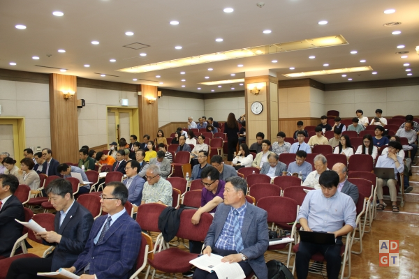 이날 포럼엔 장로회신학대학교 학생 등 80여명이 참석했다. 김유수 기자
