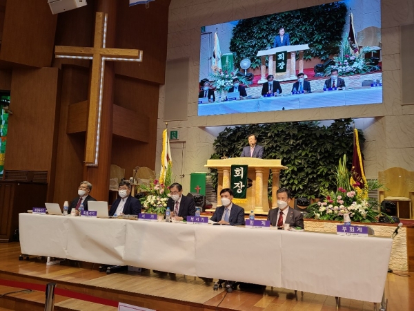 서울서남노회가 28일 광진교회에서 정기노회를 개최하고 노회분립으로 인한 갈등을 마물했다. 노회 제공