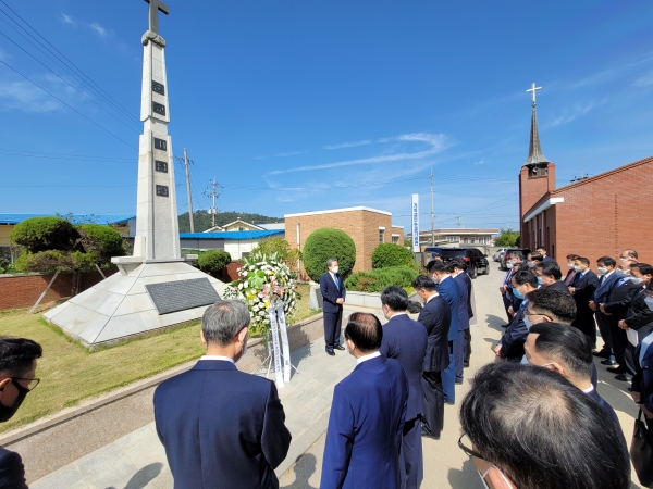 예장통합 제105회기 임원회가 28일 야월교회에서 순교자 정신을 기억하는 헌신을 다짐하 출범했다. 총회 제공